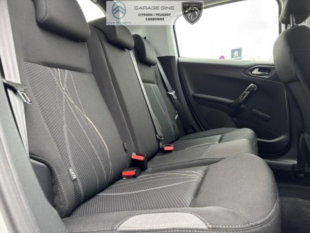 Peugeot 208 image 3