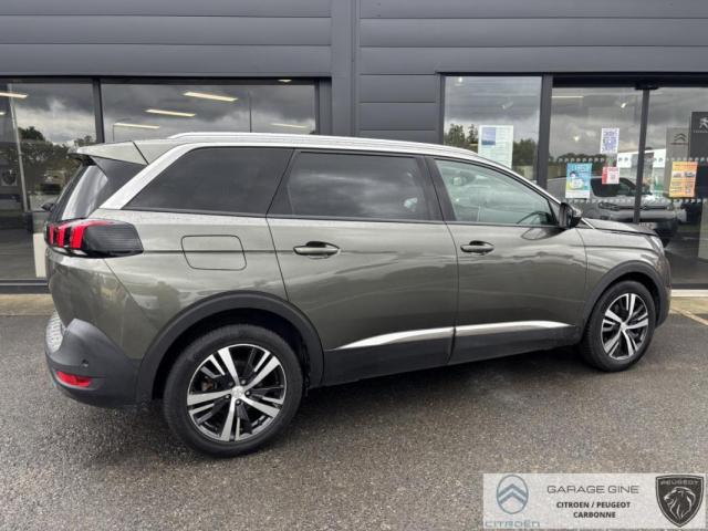 Peugeot 5008 image 1