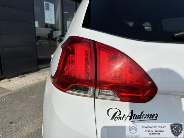 Peugeot 2008 image 9