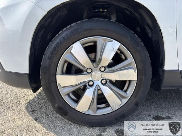 Peugeot 2008 image 3