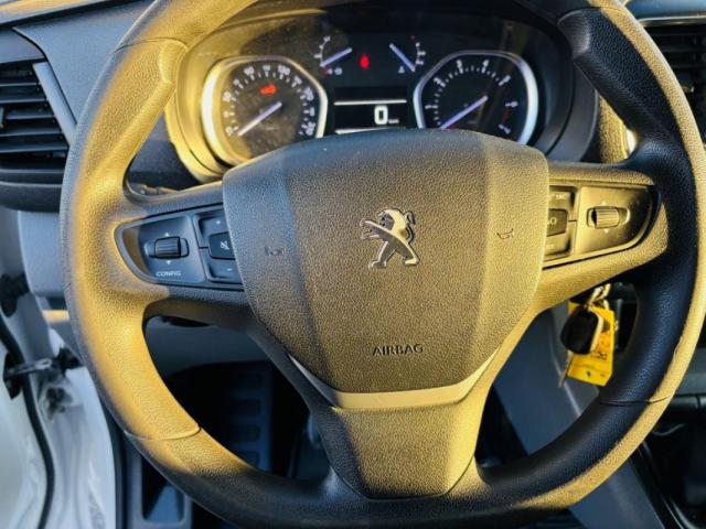 Peugeot Expert image 6