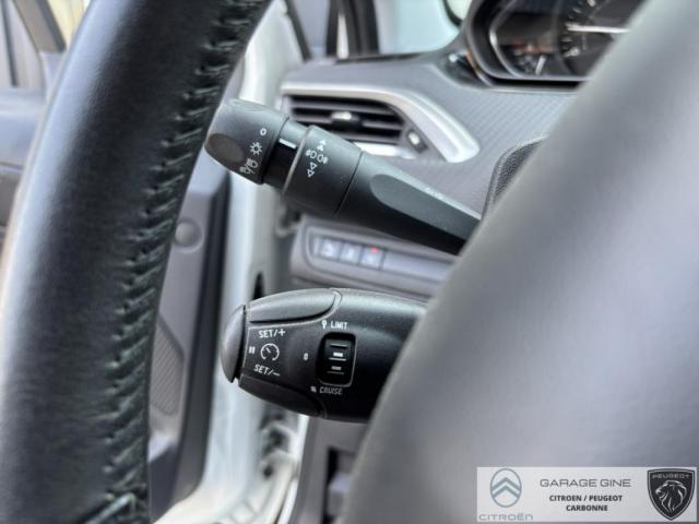 Peugeot 2008 image 9