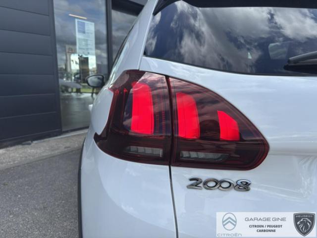 Peugeot 2008 image 1