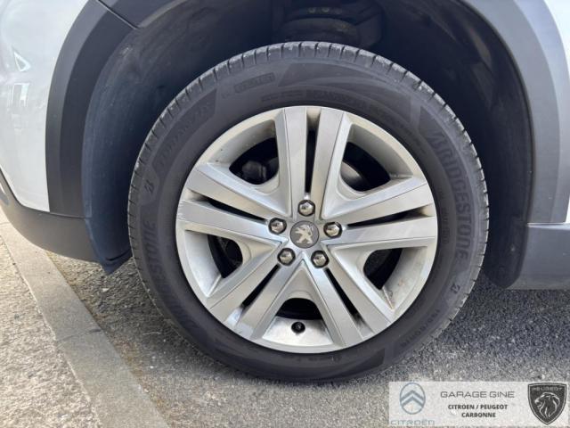 Peugeot 2008 image 8