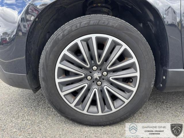 Peugeot 2008 image 8