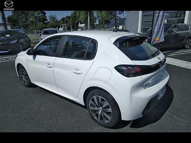 Peugeot 208 image 7