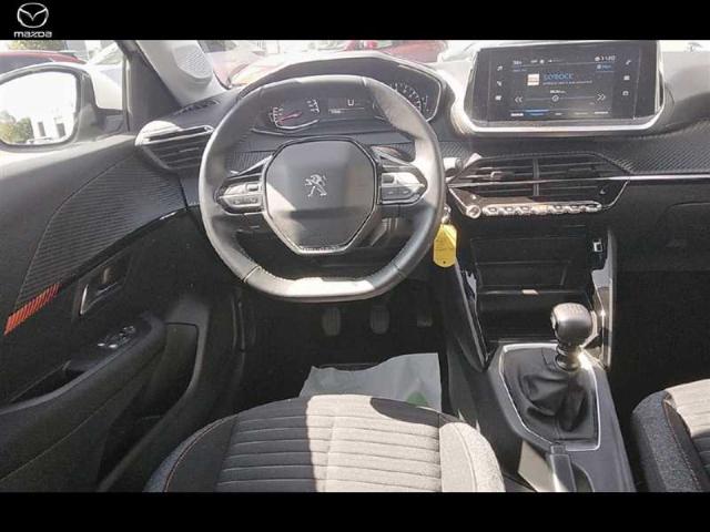 Peugeot 208 image 3