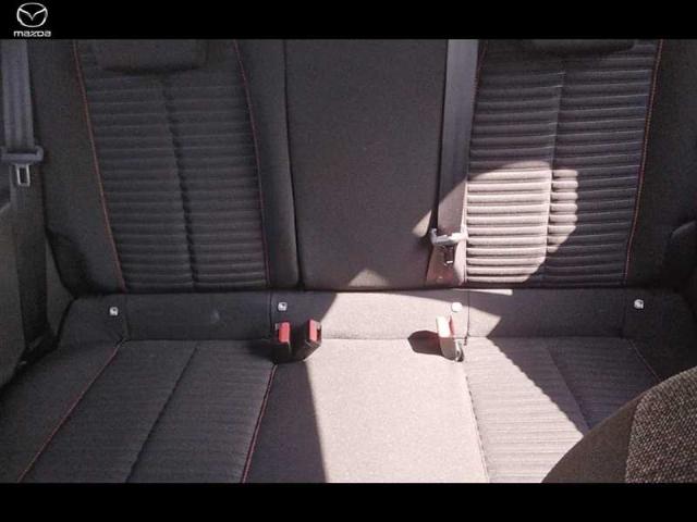 Peugeot 208 image 5