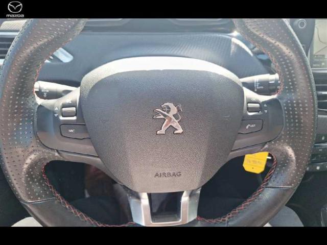 Peugeot 208 image 8