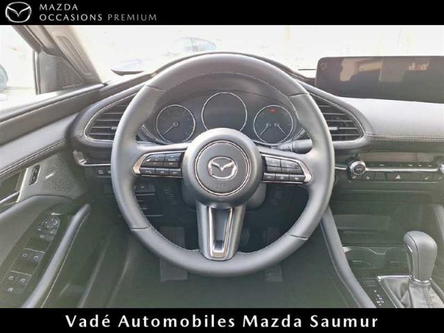 Mazda 3 image 2