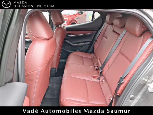 Mazda 3 image 5