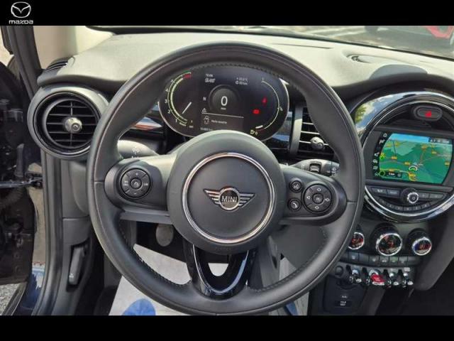 Mini Cooper image 2