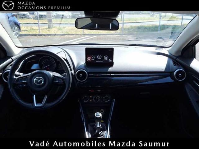 Mazda 2 image 2