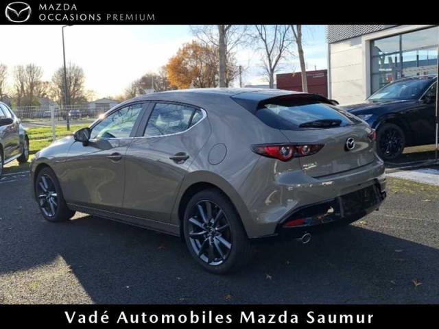 Mazda 3 image 2