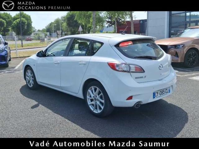 Mazda 3 image 2