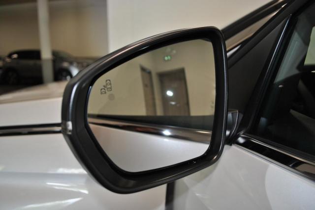 Peugeot 5008 image 9