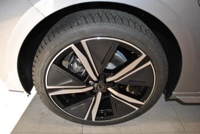 Peugeot 308 image 9