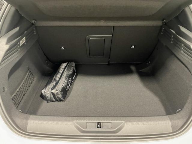 Peugeot 308 image 8