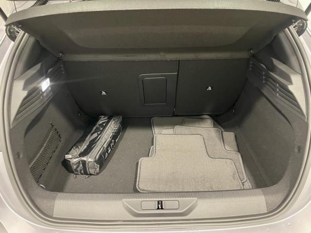 Peugeot 308 image 6