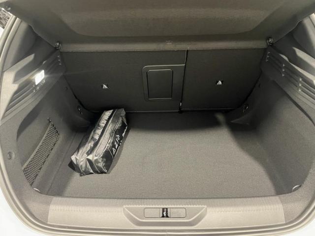 Peugeot 308 image 2
