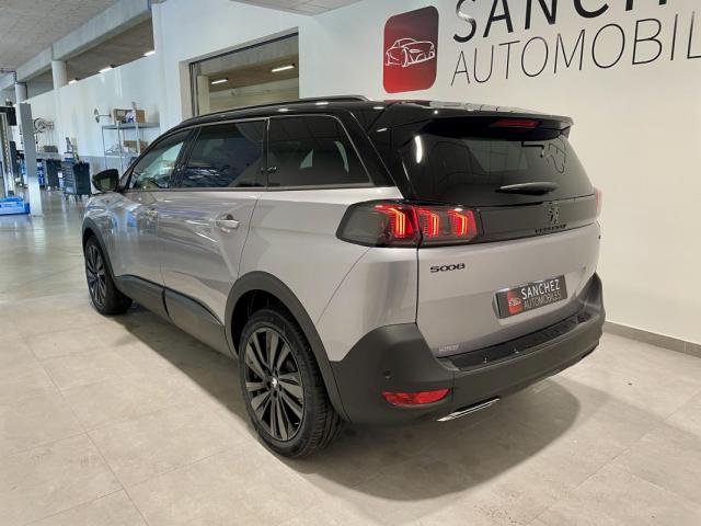 Peugeot 5008 image 9