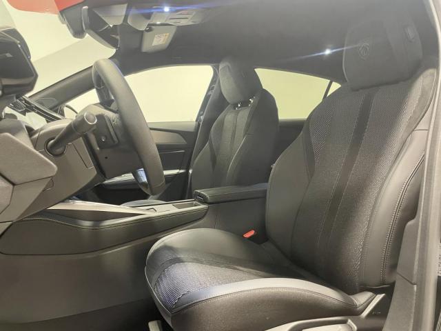 Peugeot 308 image 2