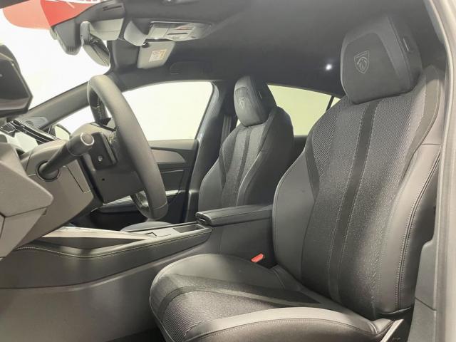 Peugeot 308 image 9