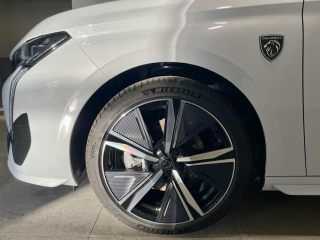 Peugeot 308 image 3