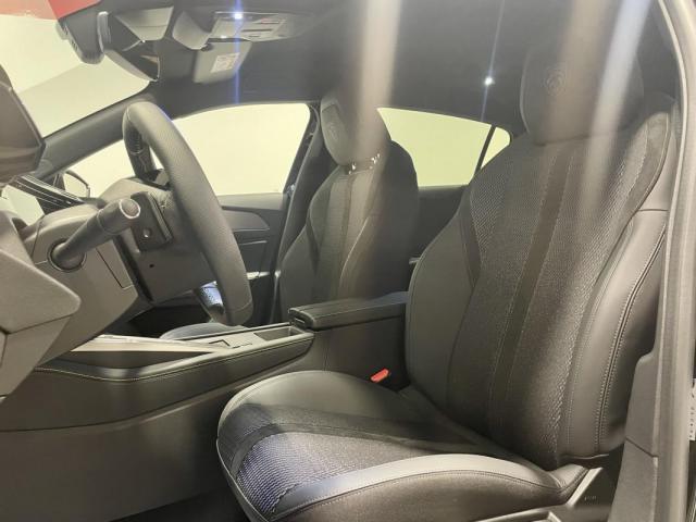 Peugeot 308 image 5
