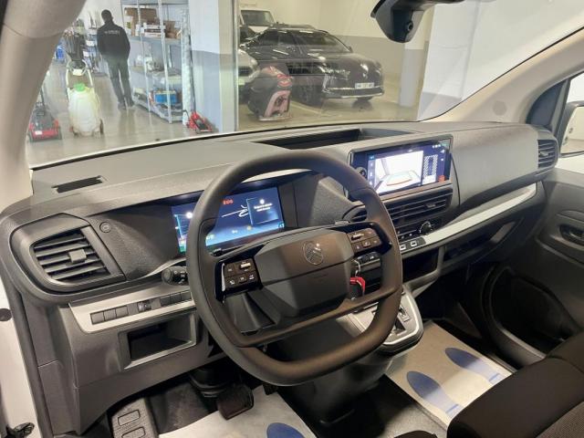 Citroen Jumpy image 9