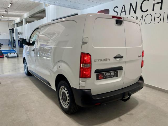 Citroen Jumpy image 2