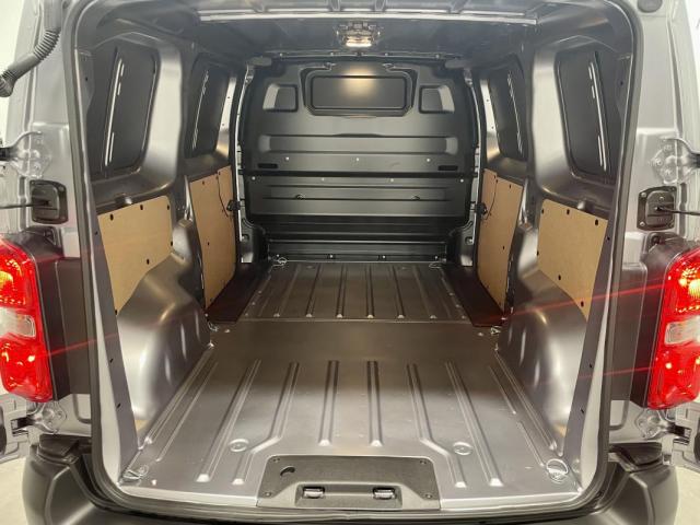 Citroen Jumpy image 3
