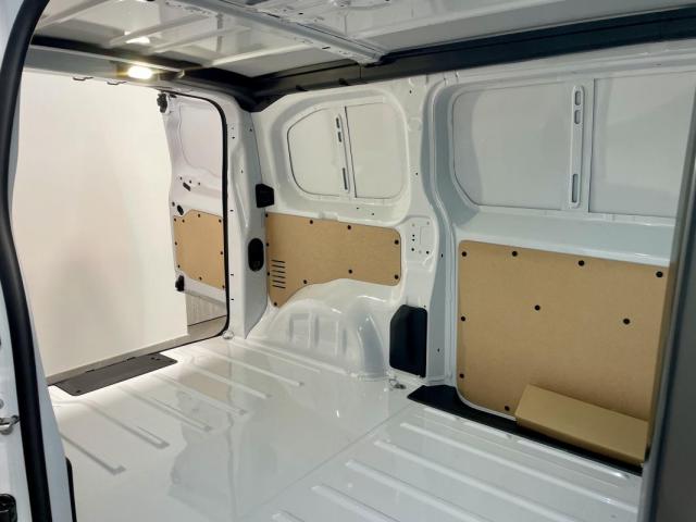 Citroen Jumpy image 9