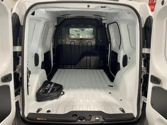 Renault Express image 7