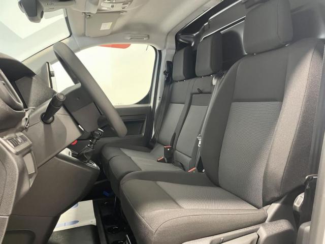 Citroen Jumpy image 8