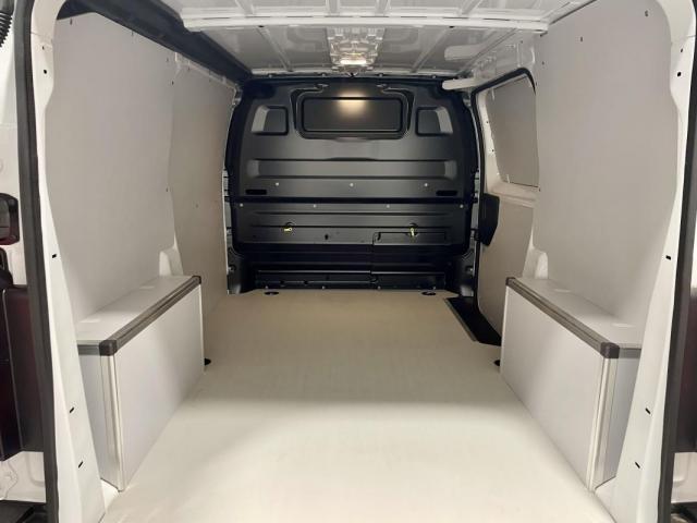 Citroen Jumpy image 3