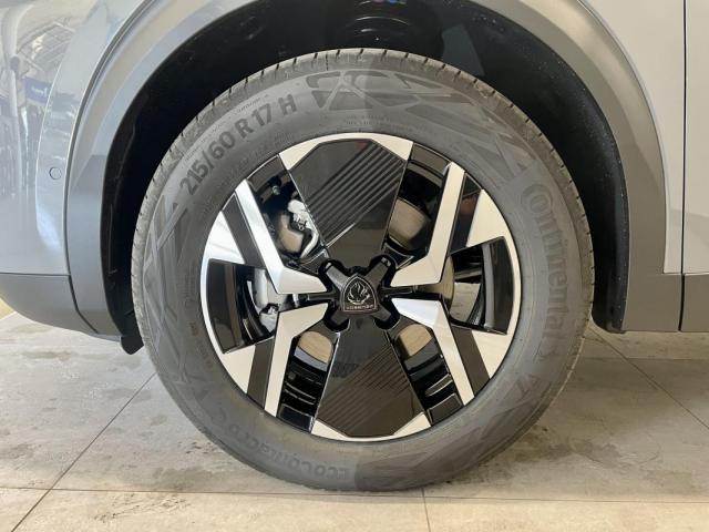Peugeot 2008 image 1