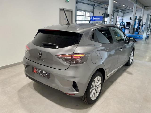 Renault Clio image 6