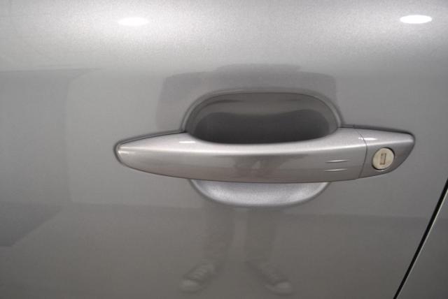 Peugeot 2008 image 2