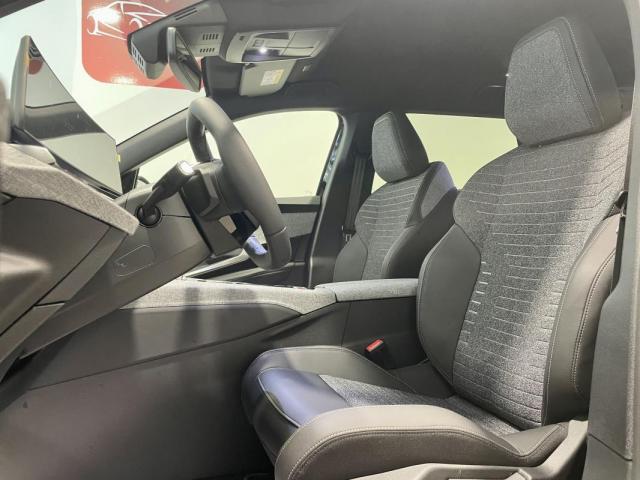 Peugeot 5008 image 2