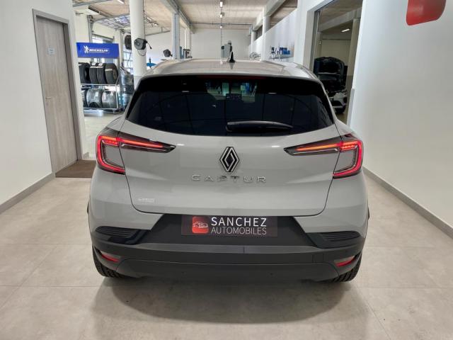Renault Captur image 9