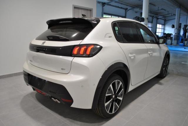 Peugeot 208 image 6