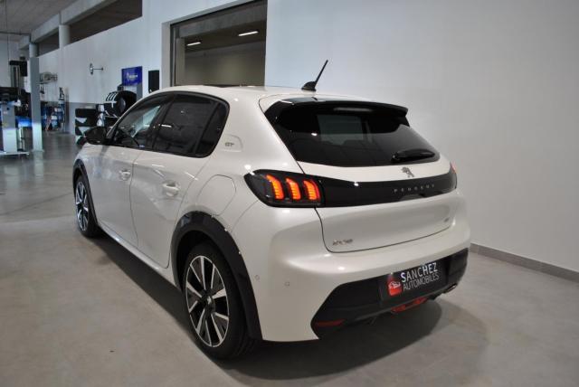 Peugeot 208 image 6