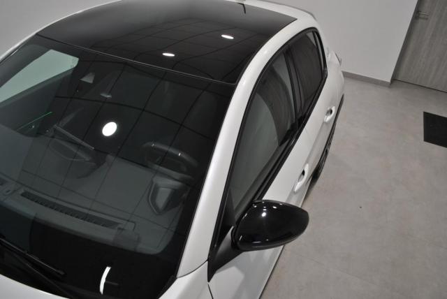 Peugeot 208 image 2