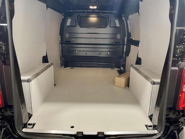 Citroen Jumpy image 2