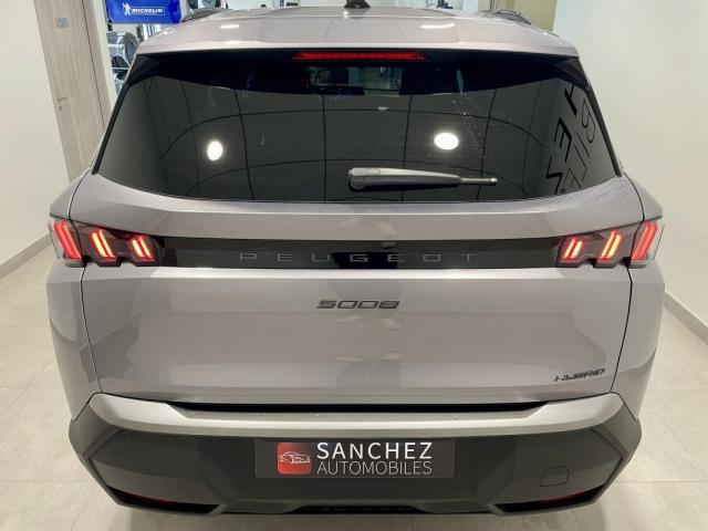 Peugeot 5008 image 4