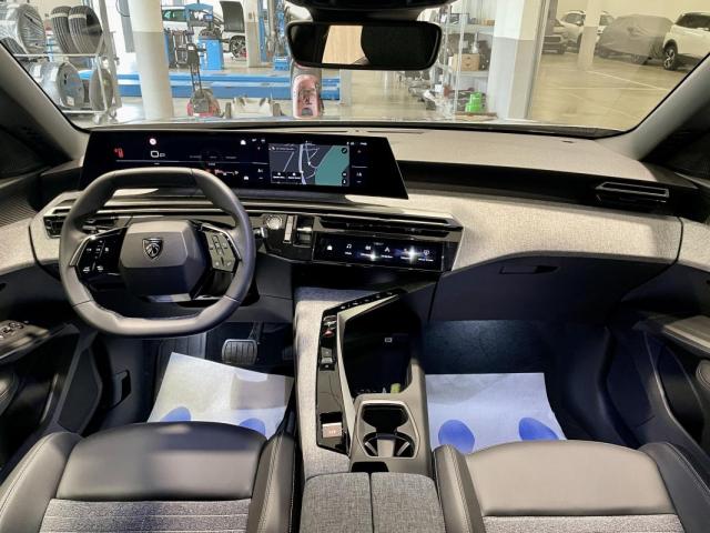 Peugeot 5008 image 3