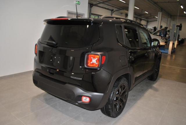 Jeep Renegade image 8