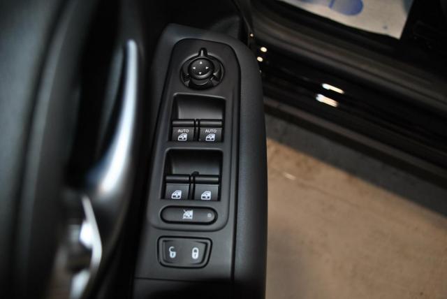 Jeep Renegade image 5