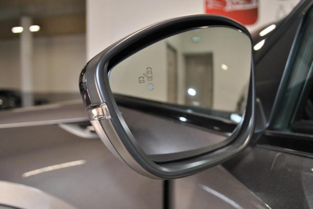 Peugeot 2008 image 1